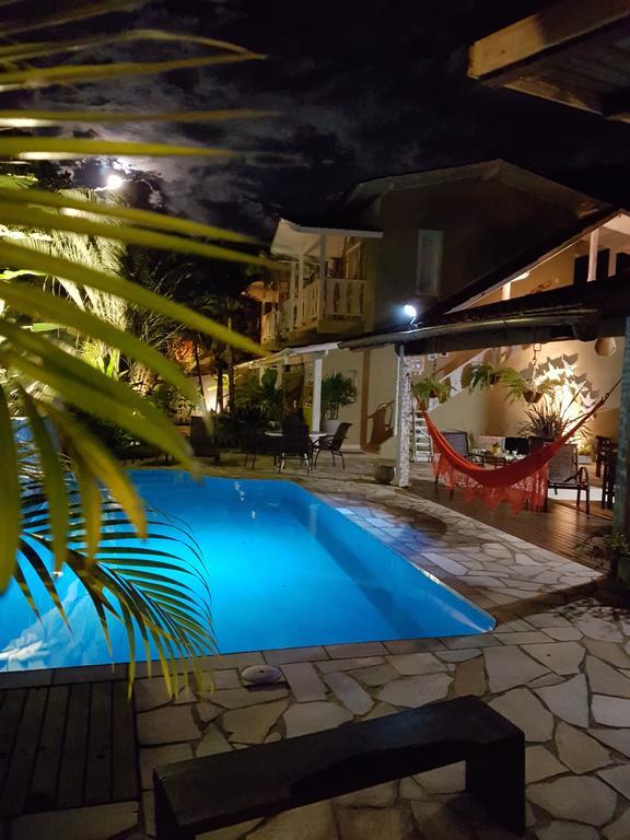 Hotel Coco Bambu Cambury à Camburi  Extérieur photo